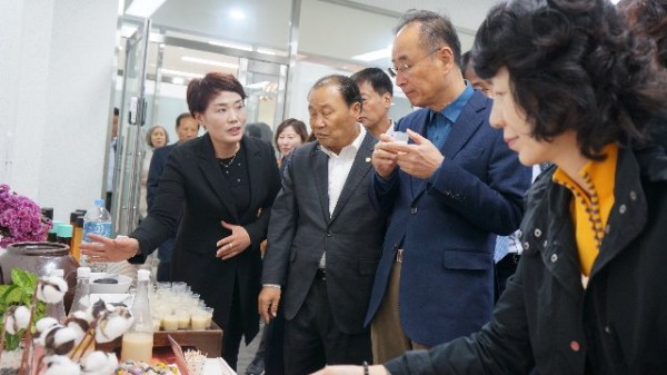 [농촌지원과]농업기술센터 미래농업교육관 준공식 개최6(사진추가).JPG