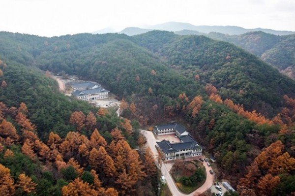 5-0108_안동시_전통_계승___발전은_현재_진행_중(선비문화수련원_전경).jpg
