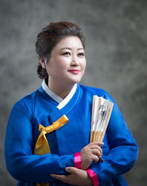 첨부_2_정정미_이사장_프로필_이미지_사진.jpg