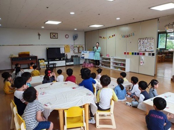 1-0203_안동시__2020년_식품의_안전을_넘어_안심까지_책임진다(안동시어린.jpg