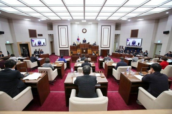구미시의회_제236회_임시회_폐회2_(1).jpg