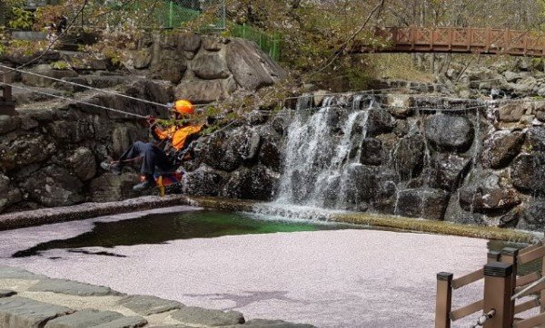 산악사고 인명구조 훈련사진.jpg