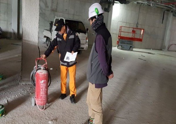 공사장 안전대책 사진.jpg