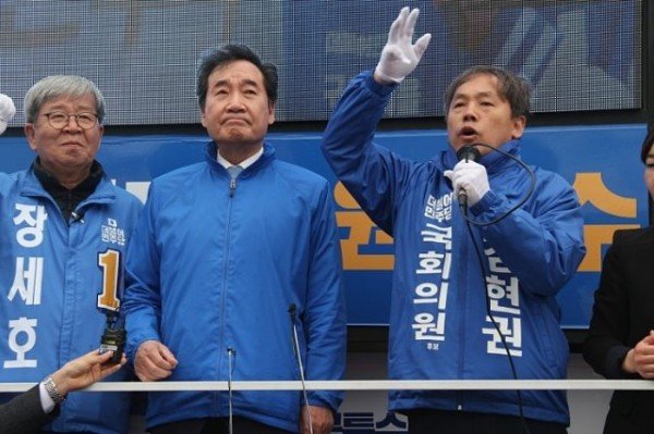 사진3_이낙연김현권합동유세3.jpg