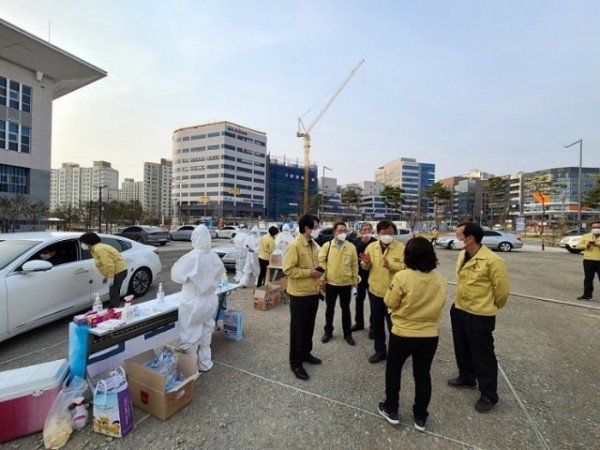 0416-1_안동시_코로나19_전파_차단위해_강력한_대응책_내놔_(15일_현장임시.jpg