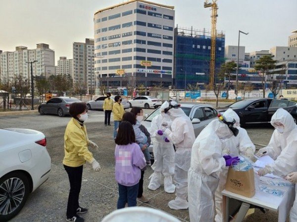 0416-1_안동시_코로나19_전파_차단위해_강력한_대응책_내놔_(15일_현장임시5.jpg