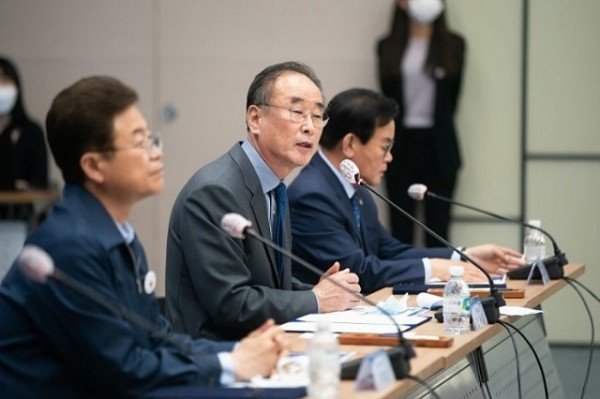 고용안정_선제대응_패키지_사업_협약식_(시장님).jpg