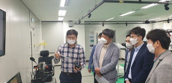 신산업정책과식약처_의료기기안전국장,_구미_전자의료클러스터_2.jpg