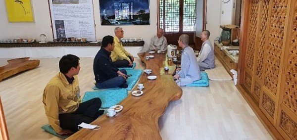 이안면조성희_부시장,_코로나-19격려차_상안사_방문.jpg