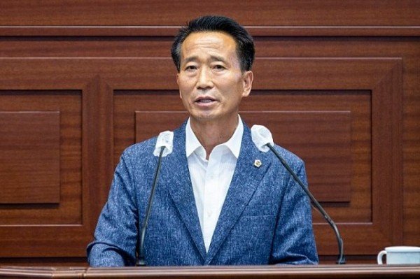 8_김상조의원_도정질문(6월10일).jpg