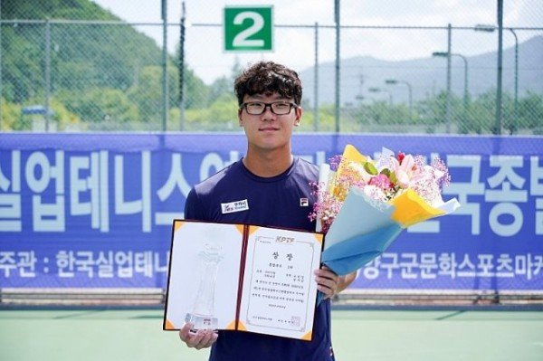 제1차_한국실업테니스연맹전_혼합복식1위(오찬영).jpg