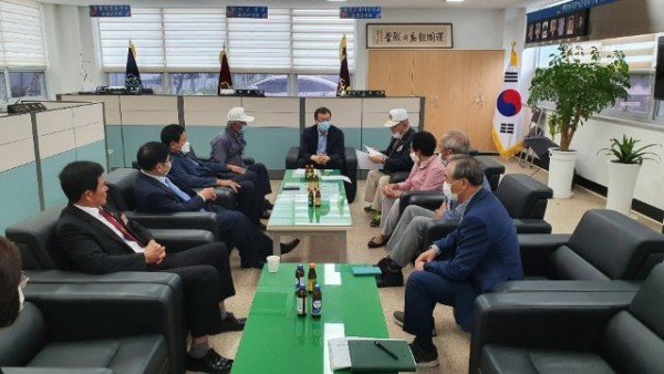 보훈단체방문 사진.jpg