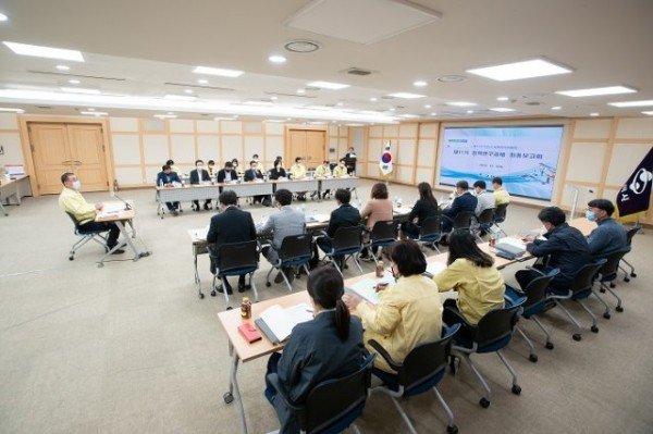 [미래전략담당관]정책연구위원회 최종보고회 개최2.jpg