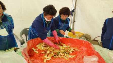 김장직판행사 사진3.jpeg