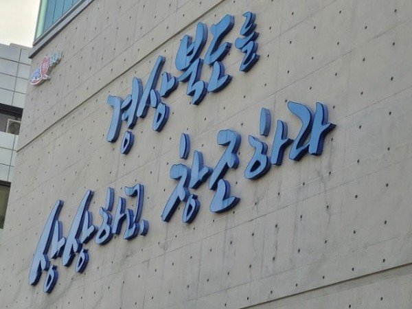 7_bdeUd018svc107tkfkyily66_ds8fbj.jpg