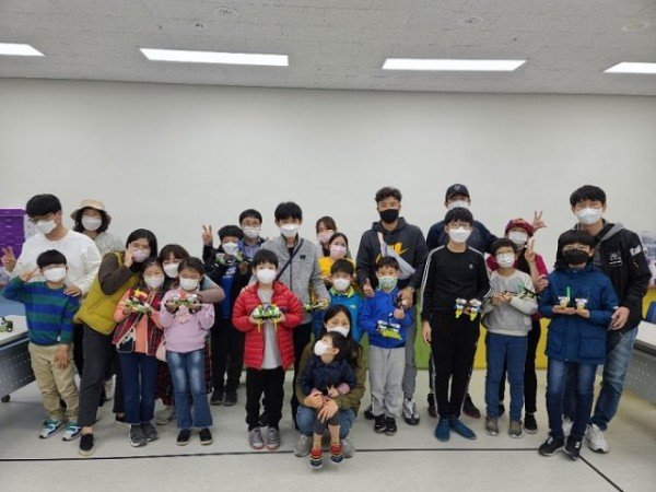 [경상북도교육청 메이커교육관] 가족과함께하는주말메이커교실개최2..jpg