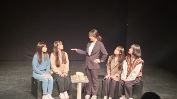 대상_구미여고 공연사진.jpg