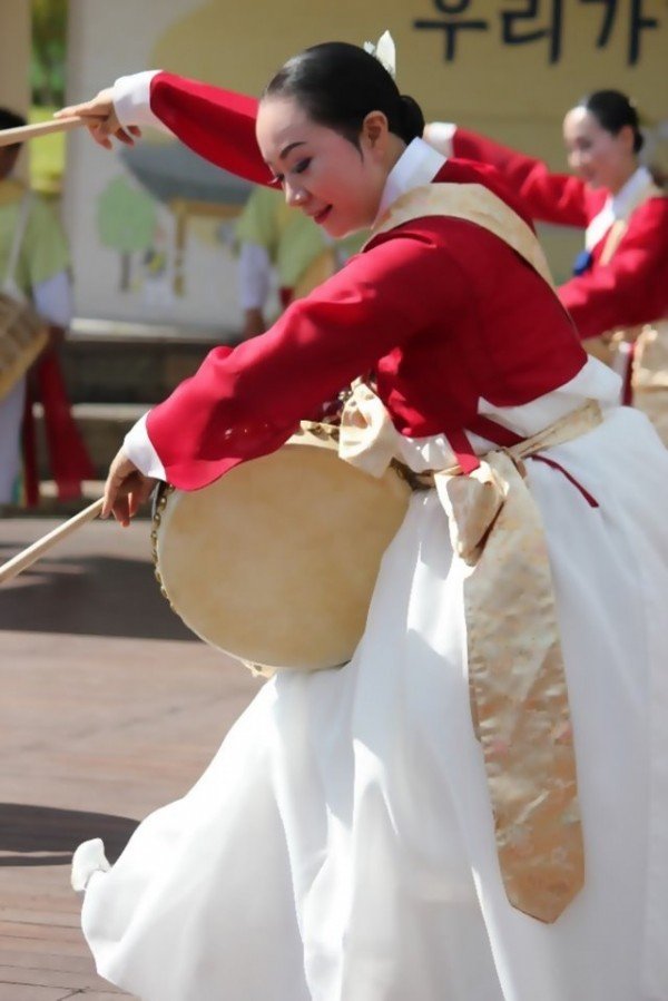 춤꾼 남선주 이미지 사진 (3).jpg