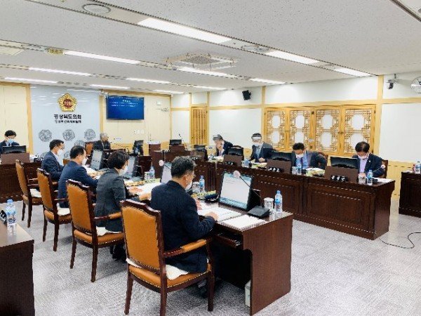 행복위_행감_사진.jpg