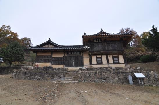 1222-2_안동_영양남씨_남흥재사_국가민속문화재로__지정_(5).jpg