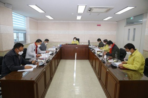 246 폐회중 운영위_0041.JPG