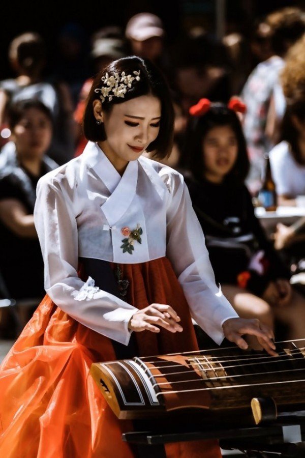 2) 사계절캠핑장의 대표실장 퓨전국악 이미지 사진.jpg