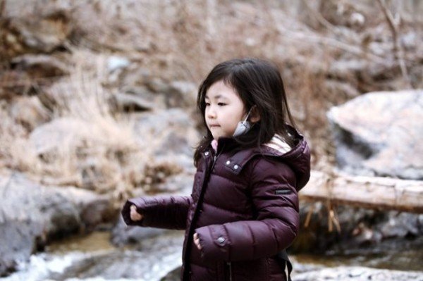 경상도민요본존회 최윤영 대표에게 산유화어린이민요합창단이 물한계곡에서 언텍트 릴레이형태로 소리교육을 받고 있다 (6).JPG