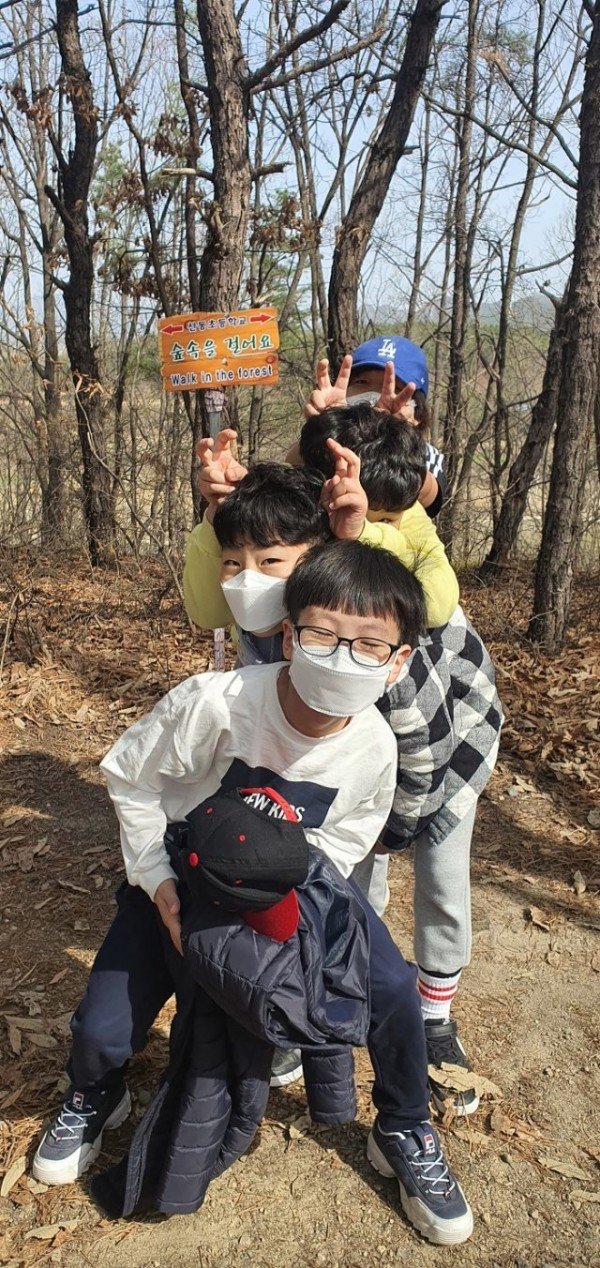 [산동초] 뒷산 둘레길 걷기로 산에서 배워요2.jpg