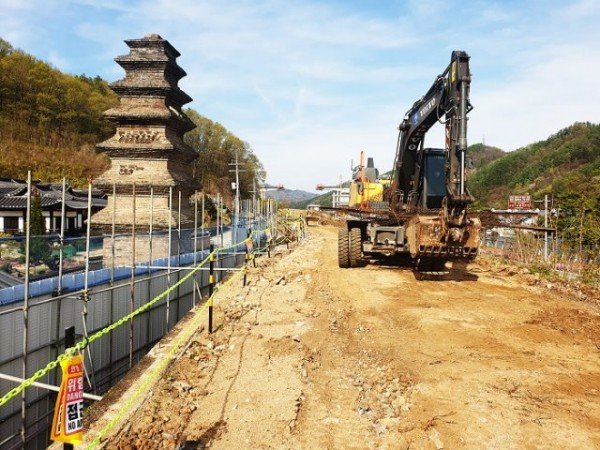 0420-1_임청각_복원사업_가시권에_들어와_(3).jpg
