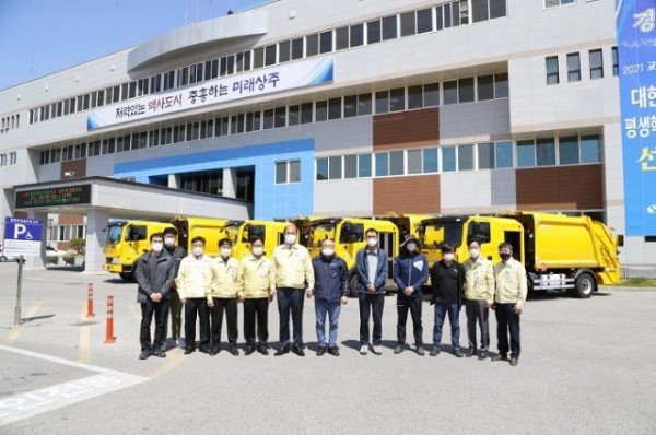 (환경관리과)상주시, 사람 중심의 한국형 청소차 도입.JPG