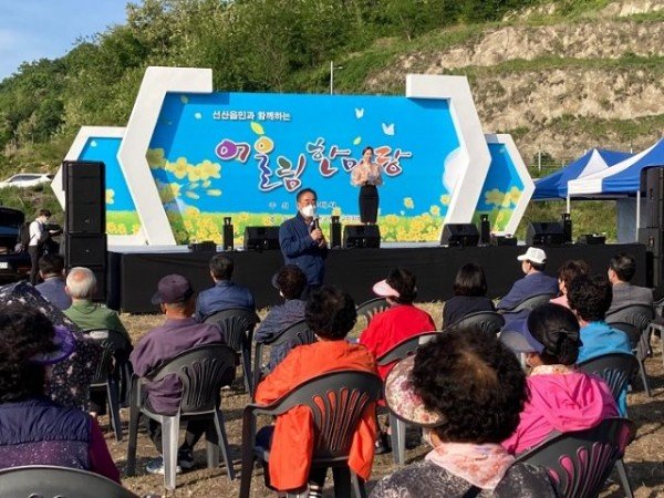 [선산읍] 찾아가는 음악회 성료4.jpg