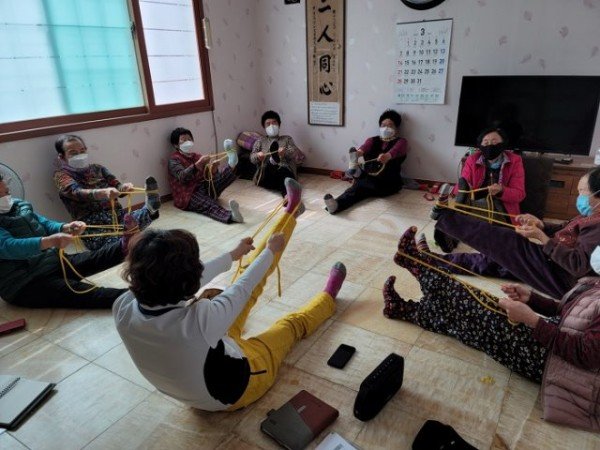 01의성군제공 경로당 행복도우미사업 인기.jpg