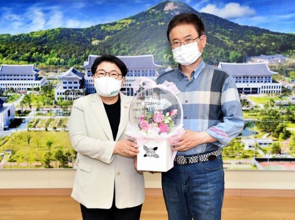 (사진설명)화령중학교_제자_(2).jpg
