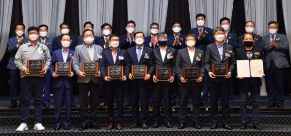 산업평화대상_시상식.jpg