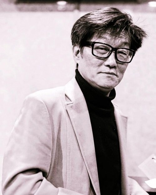 이산하_시인_2.jpg