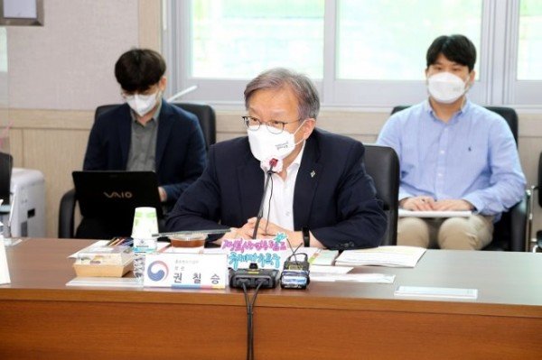 0610_권칠승_중기부_장관_안동_헴프특구_간담회_방문-권칠승_장관_(1).JPG