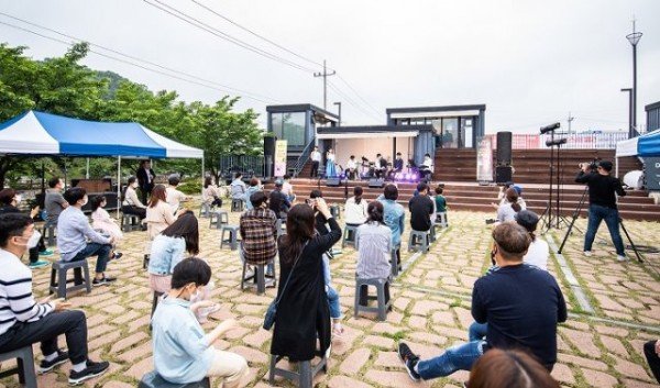 [문화예술과] 랜선버스킹도시 in 드림큐브 6월 공연1.jpg