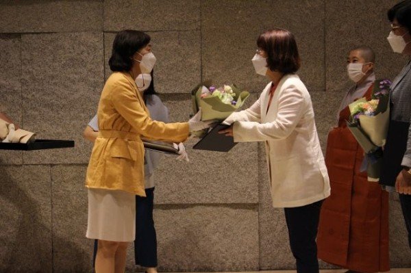 평가 우수기관 수상 사진4.JPG