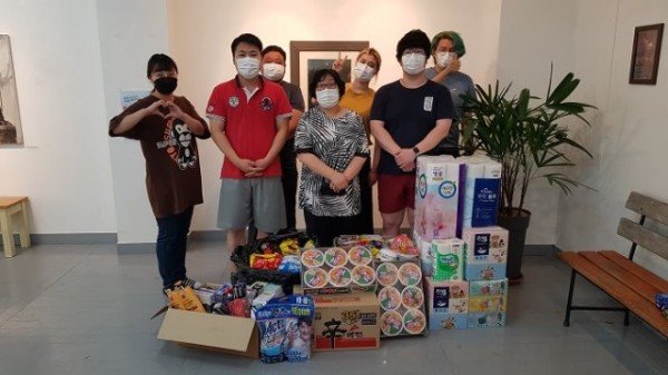 기부물품 전달사진.jpg