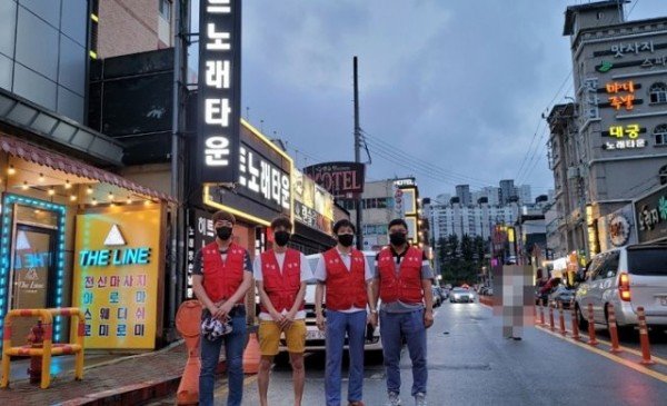 [식품위생과]구미시 유흥업지부 방역 자율감시 활동 총력3.jpg