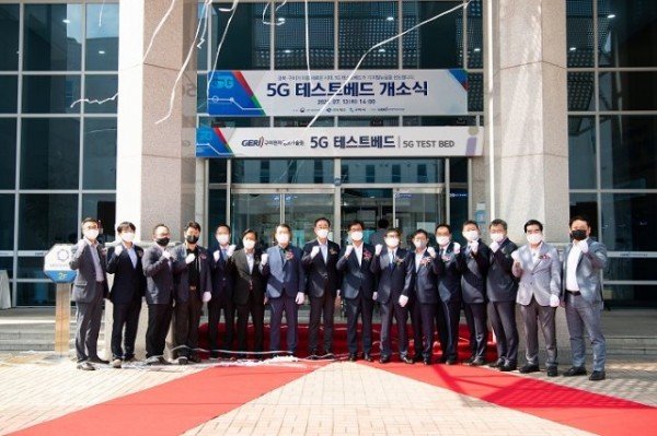 [신성장산업과] 5G 테스트베드 개소식 개최7.jpg