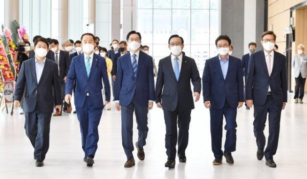 (1-3)영남미래포럼2.jpg