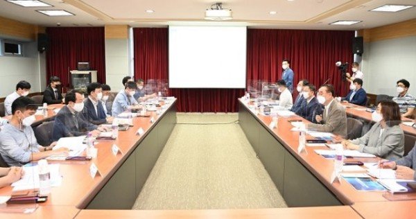 간담회 전경1.JPG