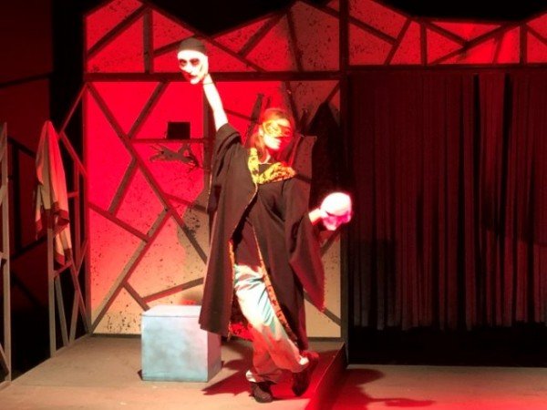 헬로, 세익스피어 공연사진.jpg