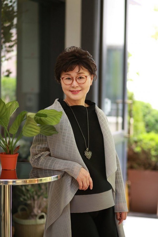 아리예술단_-_예술감독_-_김나영_2020.jpg