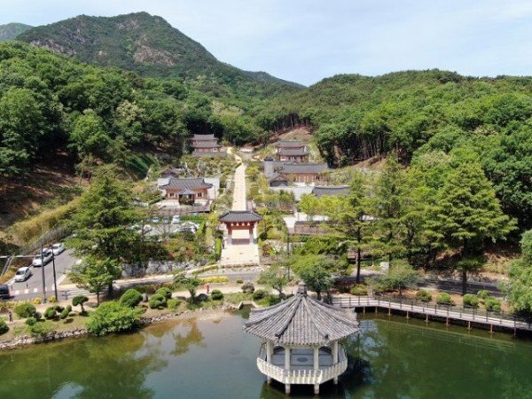 [관광진흥과]구미성리학역사관 전경(전면).JPG