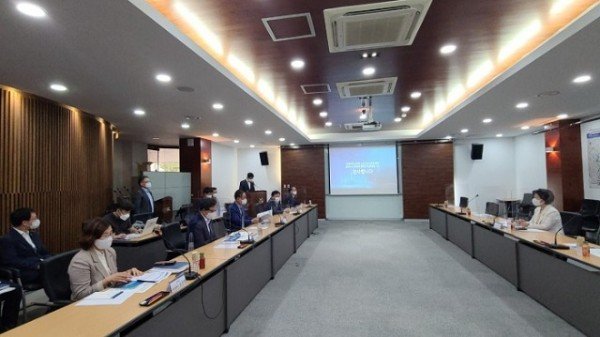 2_hjiUd018svc7xenru2ct9w3_tg3zvl.jpg