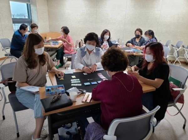 [가족복지과]청소년상담자원봉사자 역량강화 교육 진행.jpg