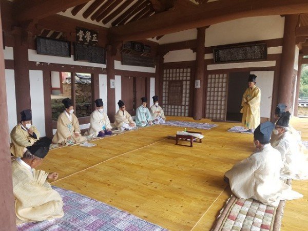 [문화예술과] 2021년 금오서원 추계향사 봉행4.jpg