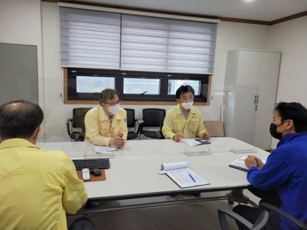 [노동복지과] 구미시  외국인 고용사업장 특별방역점검2.jpg